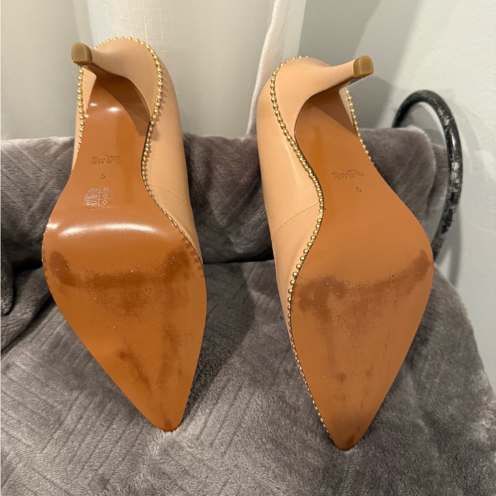 Coach Tan Parker Pumps - Picture 5 of 6